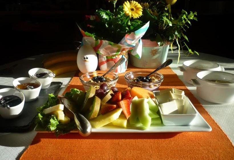 Bed and Breakfast Gîte La Petite Bourgeoise | Montreal | Quebec | Canada 1