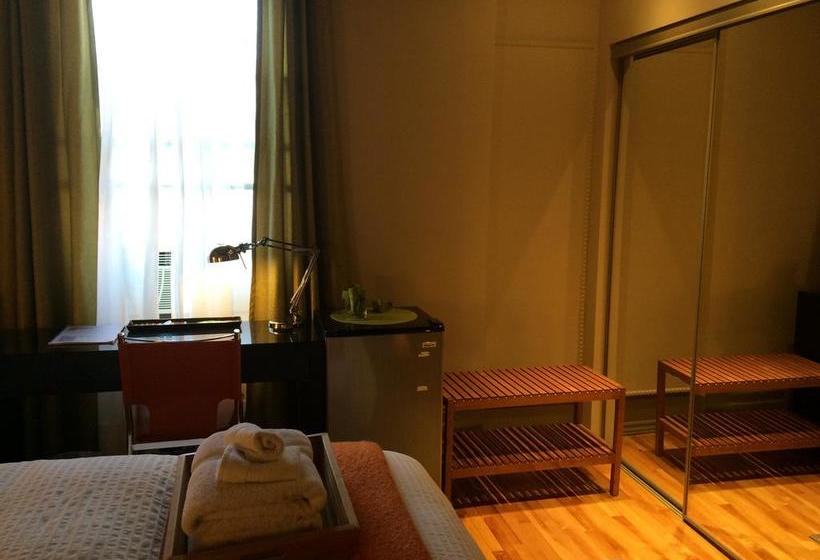 Bed and Breakfast Gîte La Petite Bourgeoise | Montreal | Quebec | Canada 14