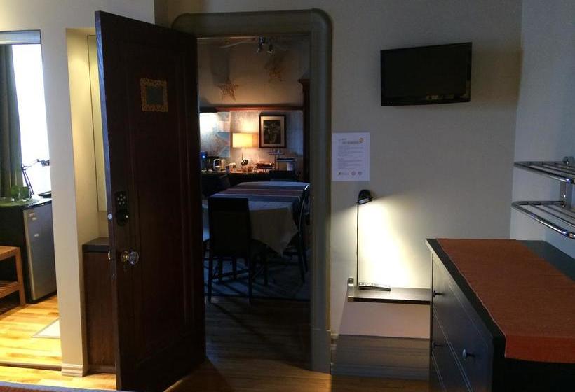 Bed and Breakfast Gîte La Petite Bourgeoise | Montreal | Quebec | Canada 18