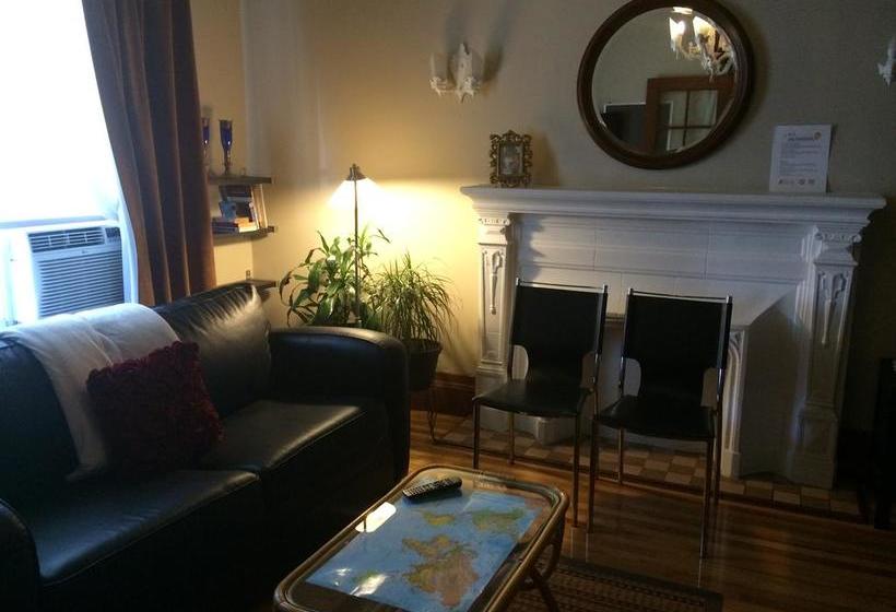 Bed and Breakfast Gîte La Petite Bourgeoise | Montreal | Quebec | Canada 19