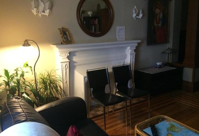 Bed and Breakfast Gîte La Petite Bourgeoise | Montreal | Quebec | Canada 20