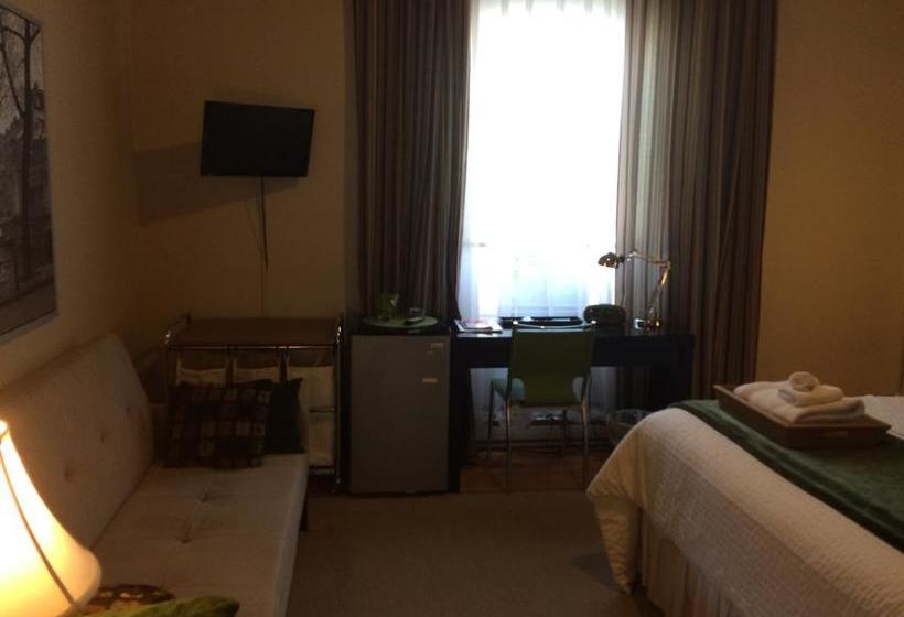 Bed and Breakfast Gîte La Petite Bourgeoise | Montreal | Quebec | Canada 9