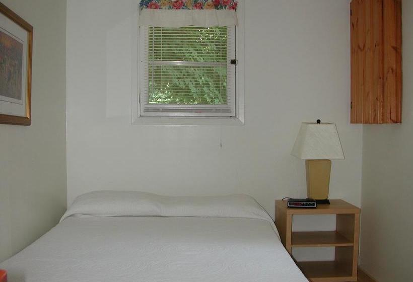 Resort Birch Cliff Lodge On Baptiste Lake | Bancroft | Ontario | Canada 13