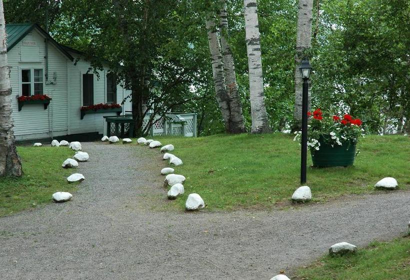 Resort Birch Cliff Lodge On Baptiste Lake | Bancroft | Ontario | Canada 9