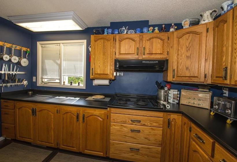 River Road Bed & Breakfast | Grande Prairie | Alberta | Canada 16