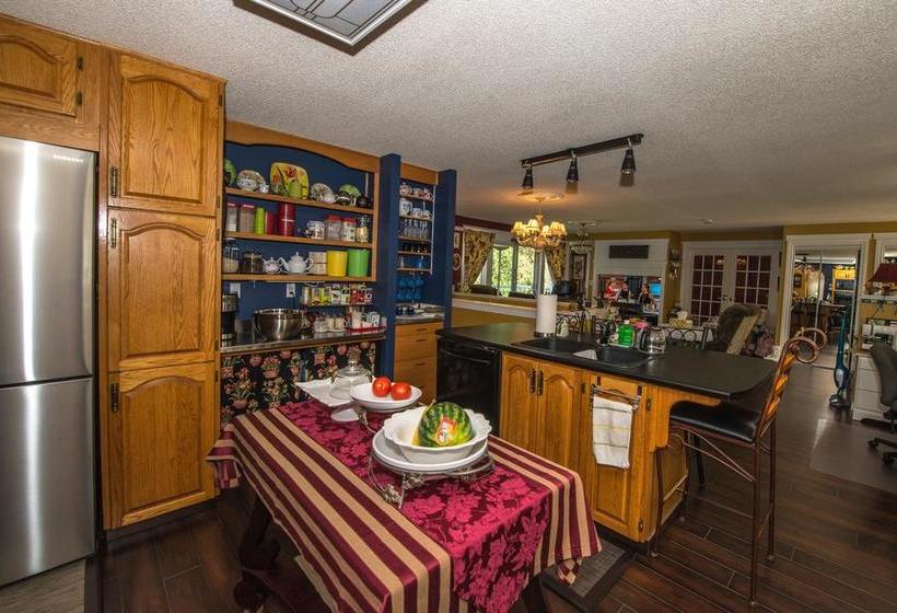 River Road Bed & Breakfast | Grande Prairie | Alberta | Canada 17