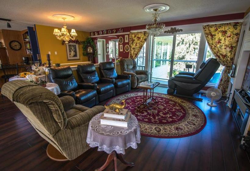 River Road Bed & Breakfast | Grande Prairie | Alberta | Canada 9