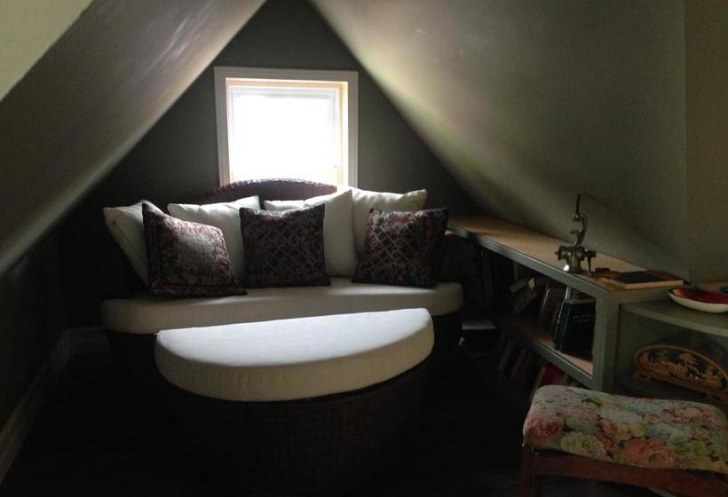 Bondy House Bed & Breakfast | Amherstburg | Ontario | Canada 20