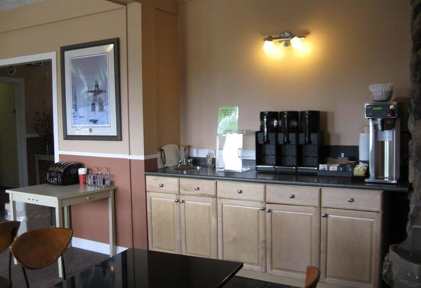 108 Resort Golf And Outdoor Adventures | 108 Mile Ranch | British Columbia | Canada 6