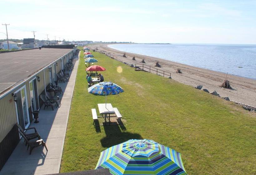 Motel Manoir Sur Mer | Sainte Anne des Monts | Quebec | Canada 11