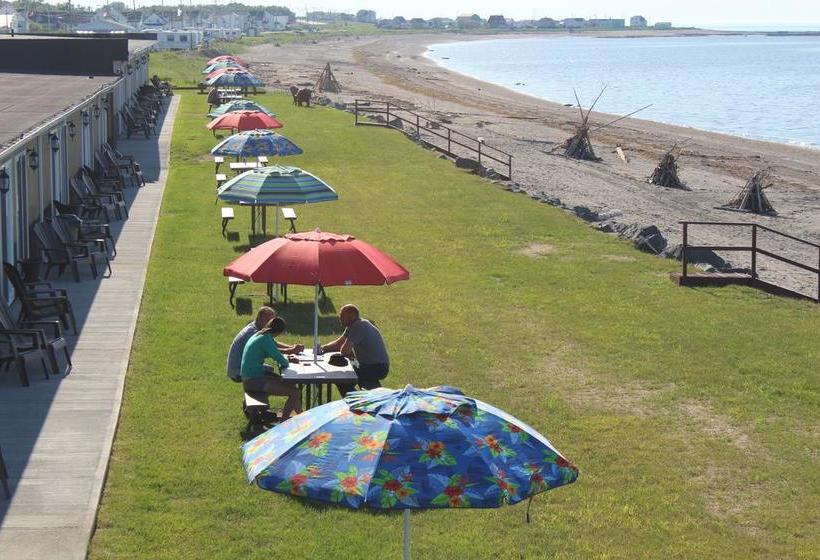 Motel Manoir Sur Mer | Sainte Anne des Monts | Quebec | Canada 14