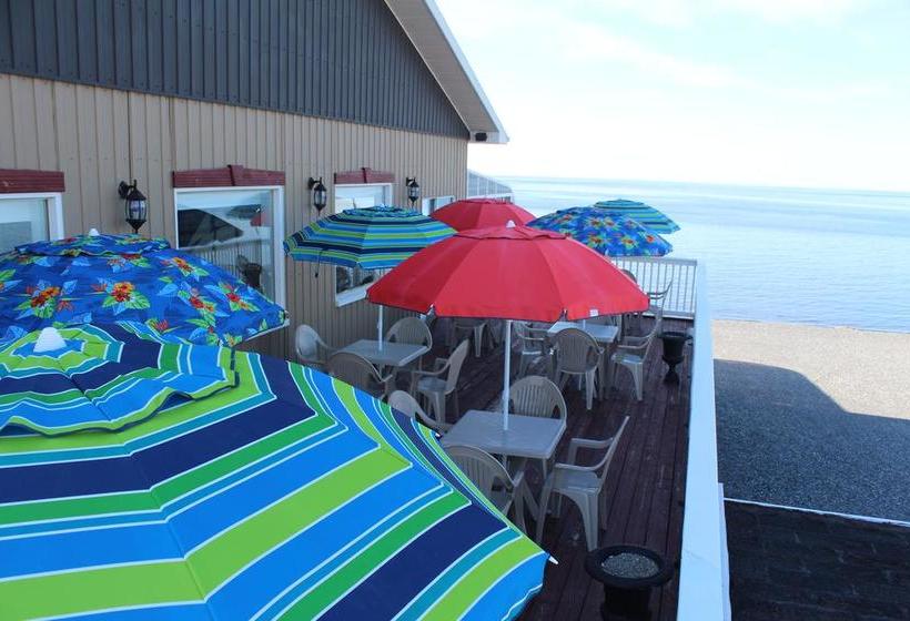 Motel Manoir Sur Mer | Sainte Anne des Monts | Quebec | Canada 9