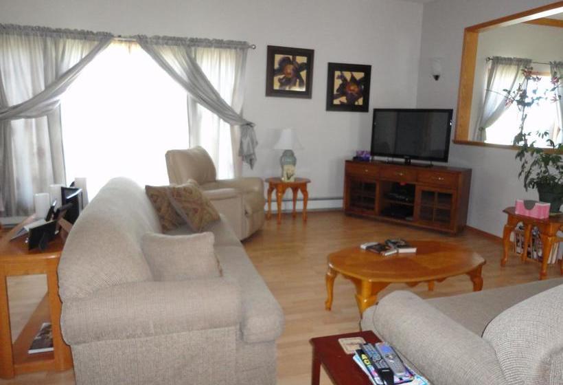 Callaghan House Bed & Breakfast | Wainwright | Alberta | Canada 1