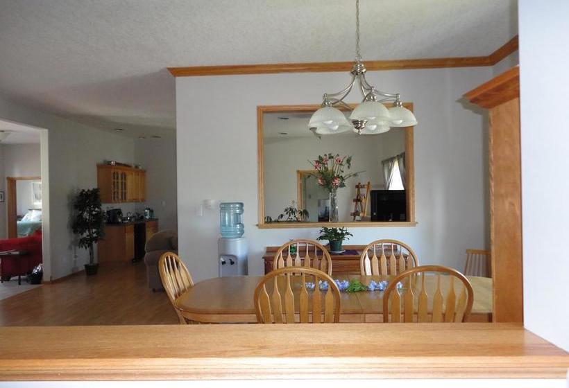 Callaghan House Bed & Breakfast | Wainwright | Alberta | Canada 2