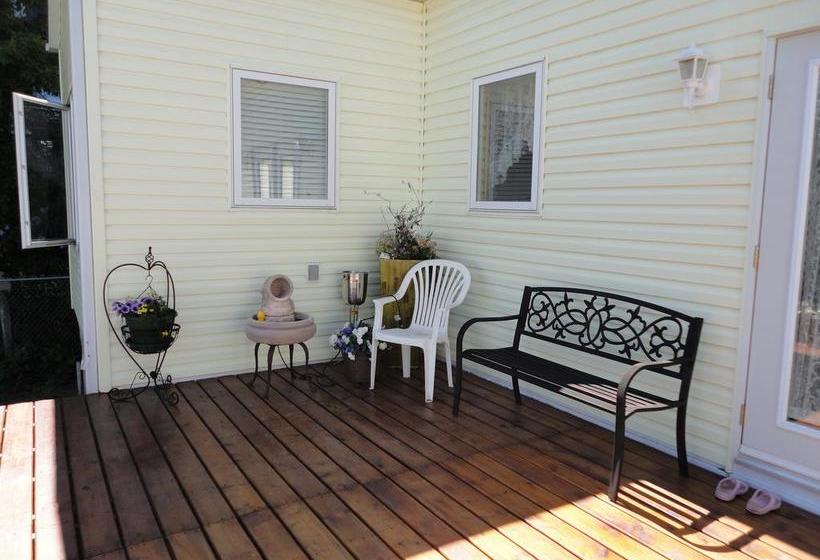 Callaghan House Bed & Breakfast | Wainwright | Alberta | Canada 8