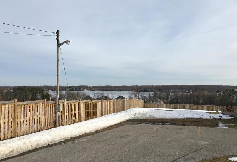 Shamrock Motel | Midland | Ontario | Canada 6