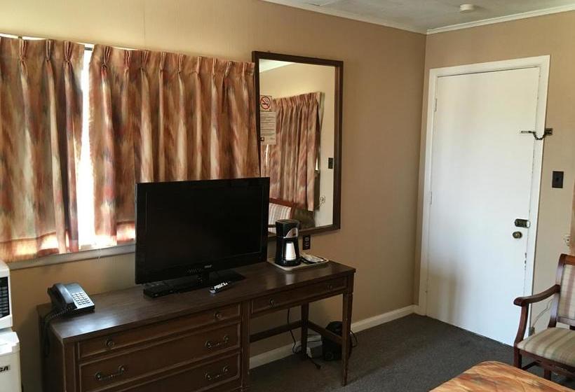 Shamrock Motel | Midland | Ontario | Canada 9