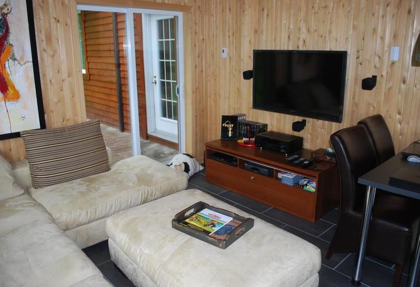 Bed and Breakfast Auberge Des Eaux Vives | La Malbaie | Quebec | Canada 10