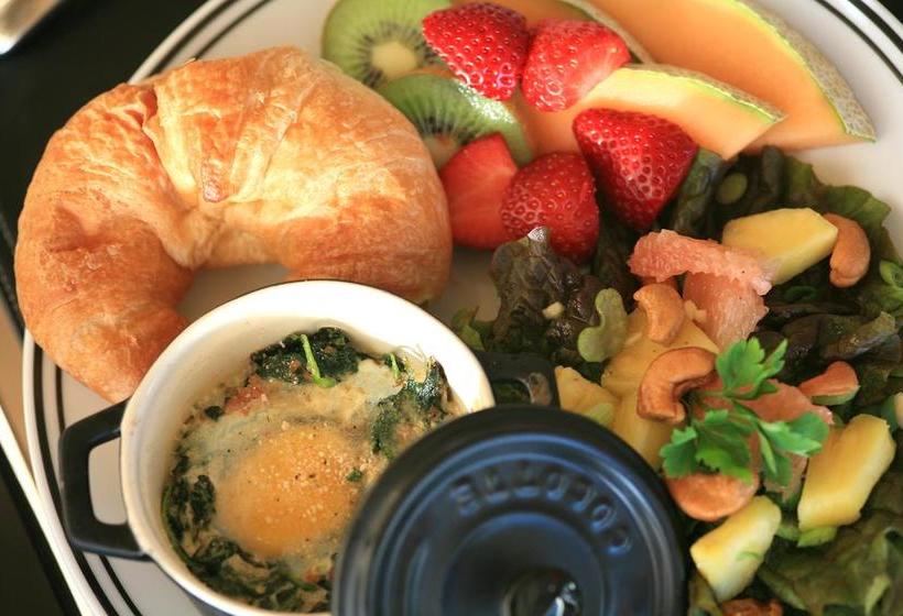 Bed and Breakfast Auberge Des Eaux Vives | La Malbaie | Quebec | Canada 16