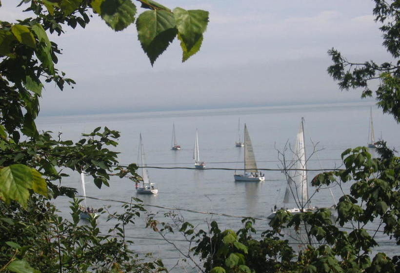 Bed and Breakfast Auberge Des Eaux Vives | La Malbaie | Quebec | Canada 18