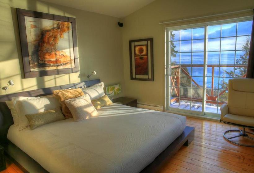 Bed and Breakfast Auberge Des Eaux Vives | La Malbaie | Quebec | Canada 2