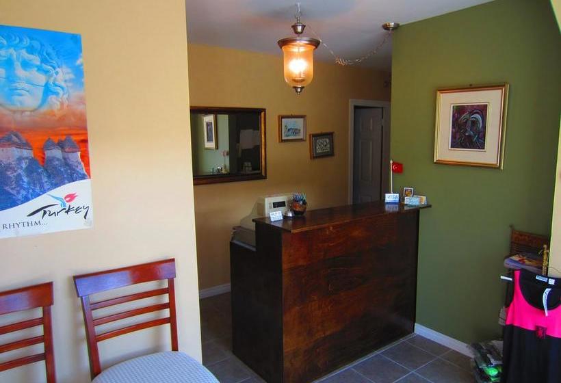 Black Sea Motel | Penticton | British Columbia | Canada 3