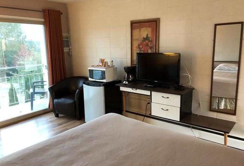 Holiday House Motel | Ladysmith | British Columbia | Canada 17