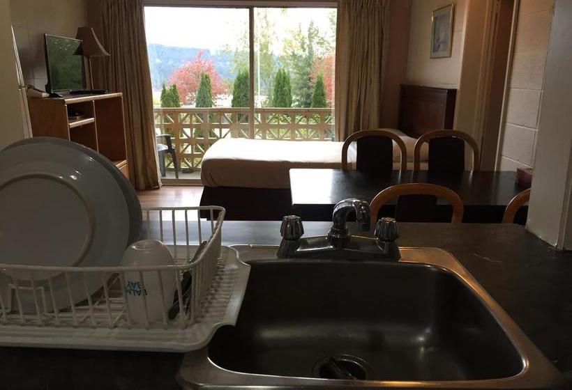 Holiday House Motel | Ladysmith | British Columbia | Canada 19