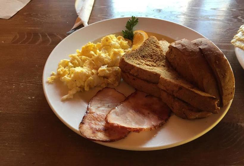 Holiday House Motel | Ladysmith | British Columbia | Canada 20