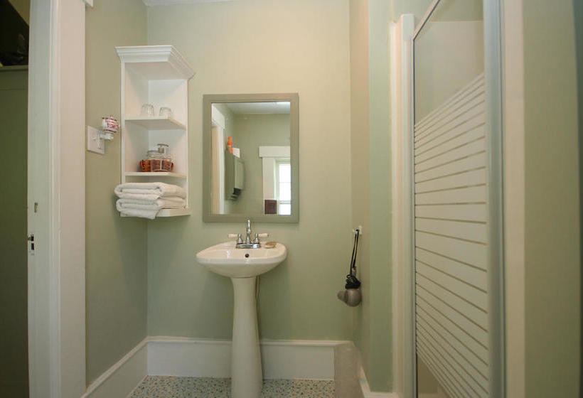 Fisherman S Daughter B&b | Mahone Bay | Nova Scotia | Canada 6