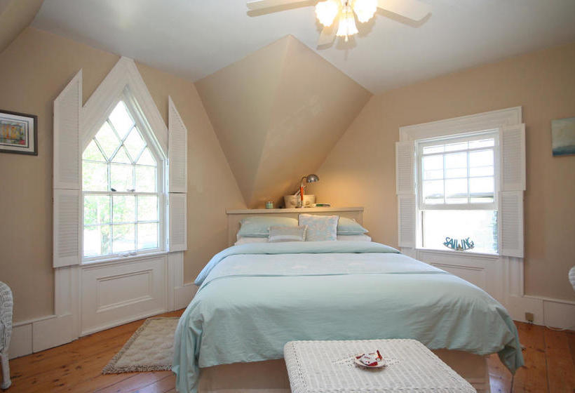 Fisherman S Daughter B&b | Mahone Bay | Nova Scotia | Canada 7