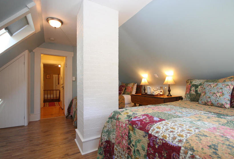 Fisherman S Daughter B&b | Mahone Bay | Nova Scotia | Canada 9