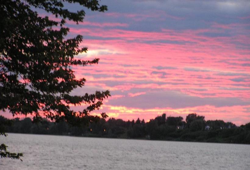 Motel Lac Stlouis | Salaberry de Valleyfield | Quebec | Canada 12