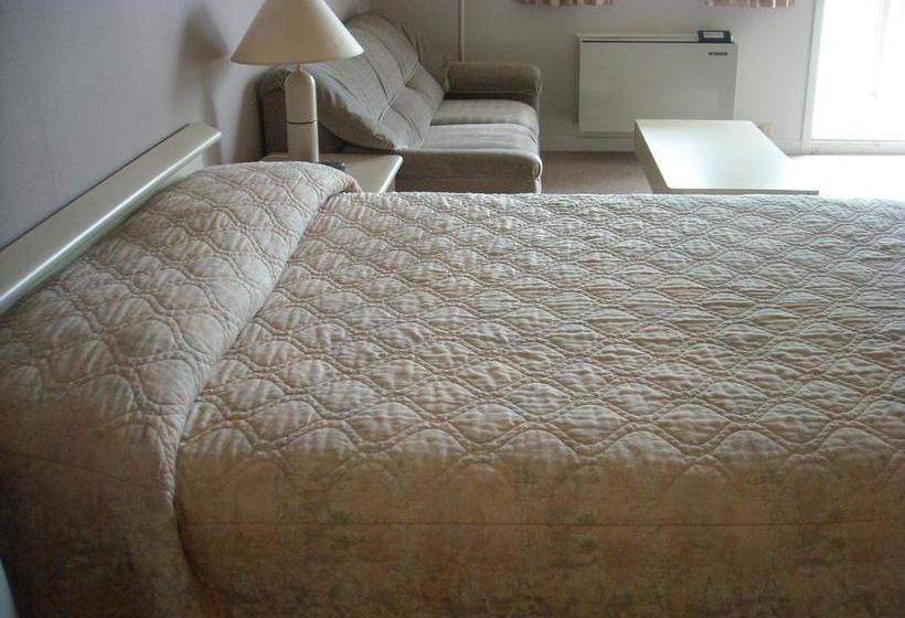 Motel Lac Stlouis | Salaberry de Valleyfield | Quebec | Canada 5