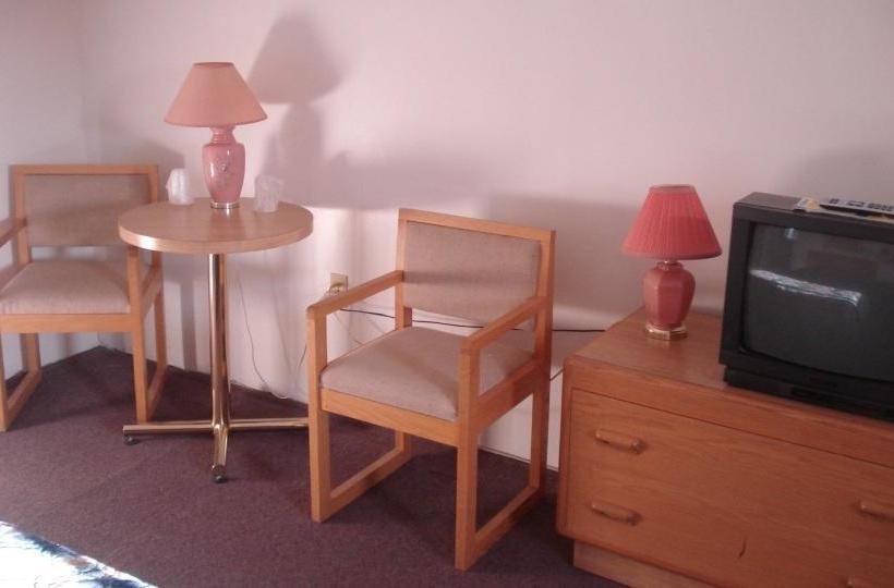 Satelite Motel | Sault Sainte Marie | Ontario | Canada 3