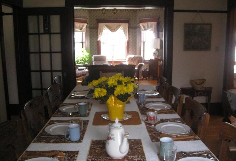 Sproule Heritage Bed & Breakfast | Strathmore | Alberta | Canada 16