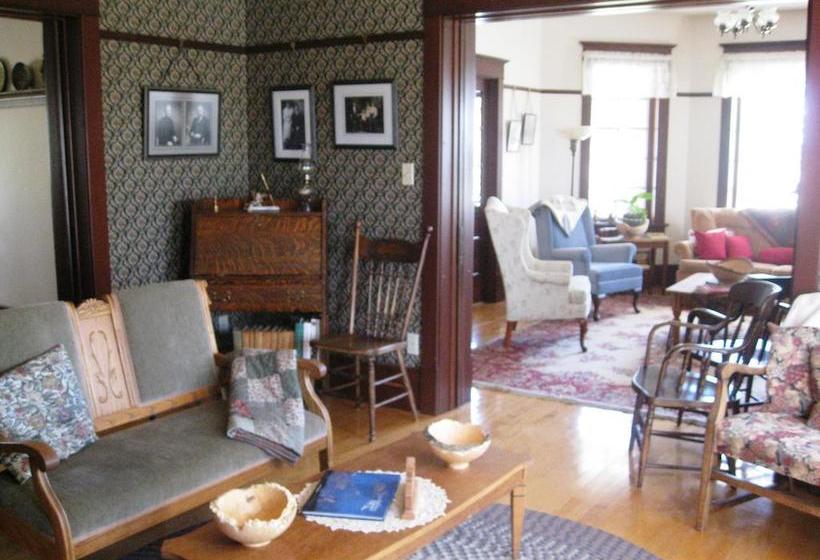 Sproule Heritage Bed & Breakfast | Strathmore | Alberta | Canada 2