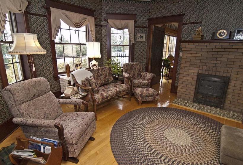 Sproule Heritage Bed & Breakfast | Strathmore | Alberta | Canada 3