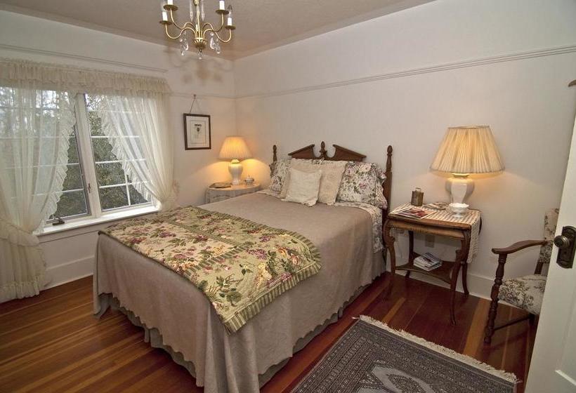 Sproule Heritage Bed & Breakfast | Strathmore | Alberta | Canada 7