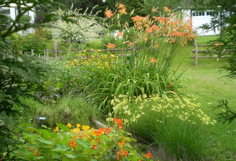 A La Cornemuse B&b | North Hatley | Quebec | Canada 14