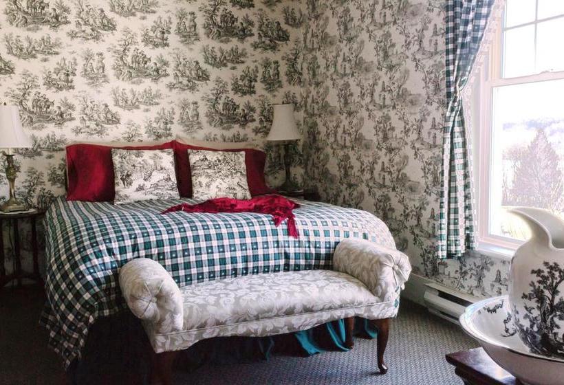 A La Cornemuse B&b | North Hatley | Quebec | Canada 17