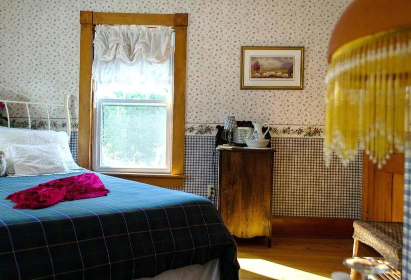 A La Cornemuse B&b | North Hatley | Quebec | Canada 19