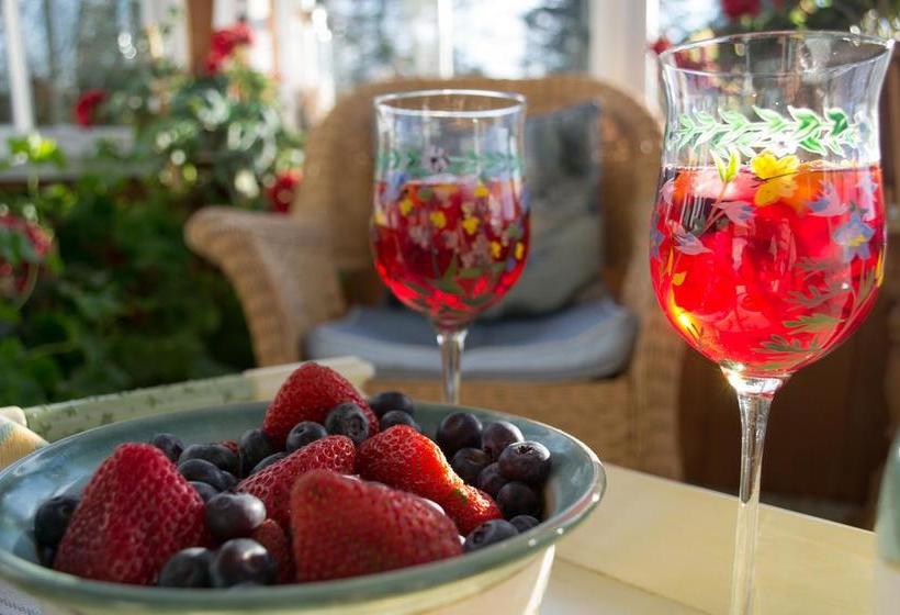 A La Cornemuse B&b | North Hatley | Quebec | Canada 4