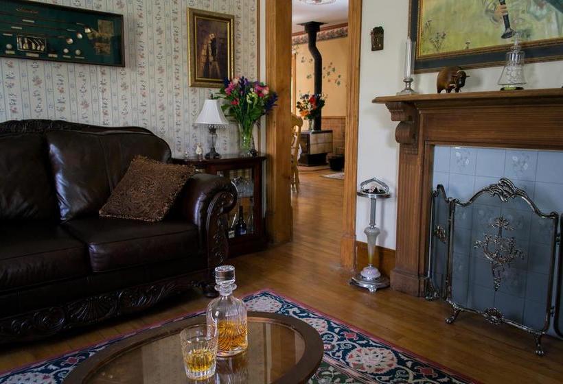 A La Cornemuse B&b | North Hatley | Quebec | Canada 7