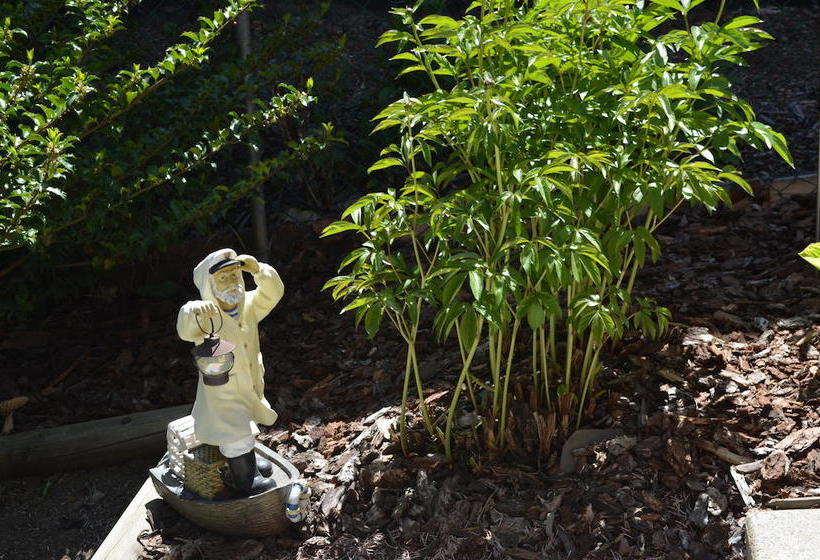 Dogwood Bed & Breakfast | Summerland | British Columbia | Canada 14