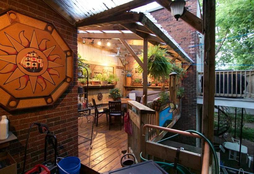 Bed and Breakfast Gite L Imprévu | Montreal | Quebec | Canada 15