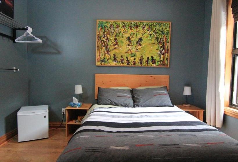 Bed and Breakfast Gite L Imprévu | Montreal | Quebec | Canada 7