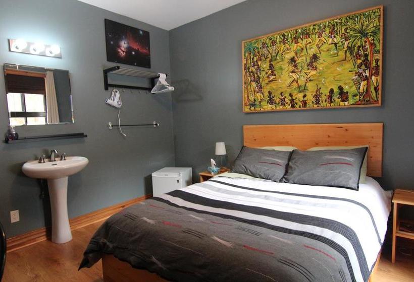 Bed and Breakfast Gite L Imprévu | Montreal | Quebec | Canada 9