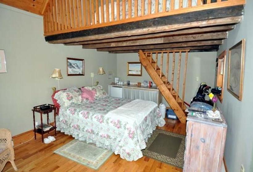 A Country Home B&b | Charlottetown | Prince Edward Island | Canada 1