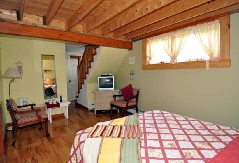 A Country Home B&b | Charlottetown | Prince Edward Island | Canada 10